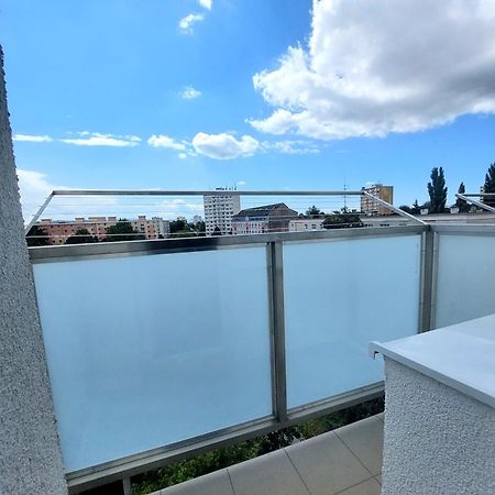 Beautiful Apartment Near The City Center โกชิเซ ภายนอก รูปภาพ